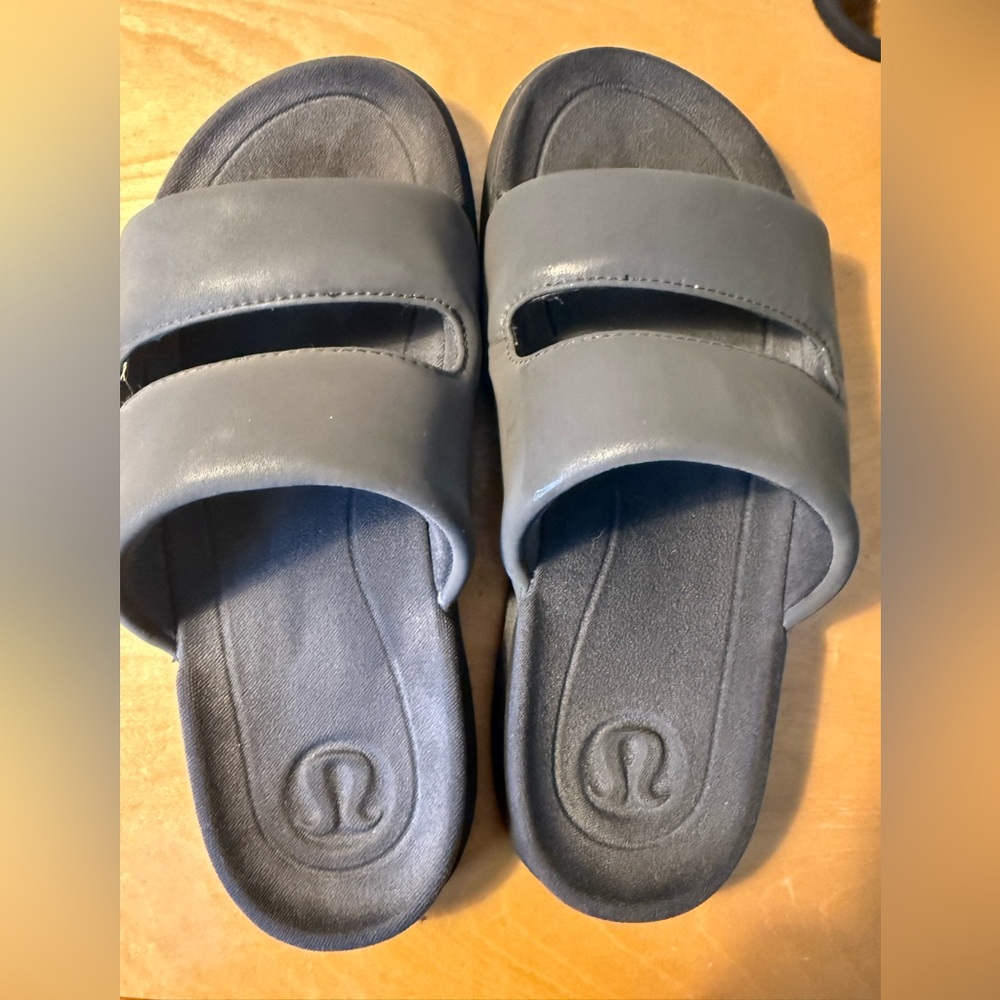 Lululemon Women’s Restfeel Slide Sandals